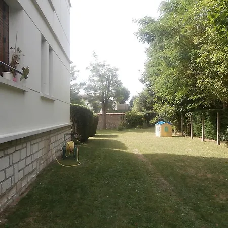 Centre *